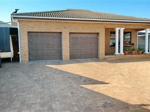 4 Bed House in Kuilsriver