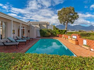 3 Bed House in Erinvale Estate