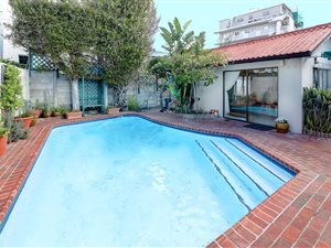 3 Bed House in Bantry Bay