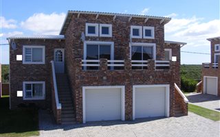 2 Bedroom House in Bluewater Bay