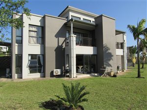 2 Bed Apartment in Palm Lakes Estate