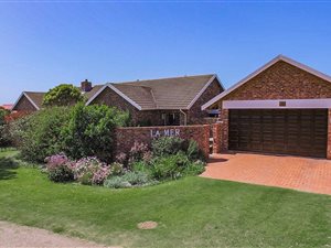 3 Bed House in Port Alfred