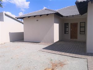 3 Bed House in Heatherview