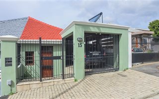 3 Bedroom House in University Estate
