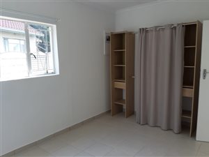 2 Bed Flat in Birch Acres