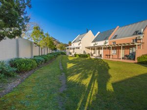 2 Bed House in Simonswyk