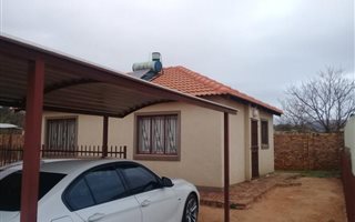 2 Bedroom Flat in Theresa Park