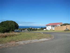 833 m² Land available in Kaysers Beach