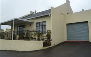 2 Bedroom Townhouse in Escombe