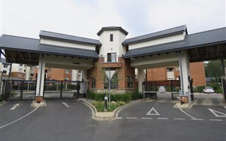 3 Bedroom Apartment in Kyalami Hills