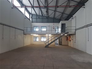 441 m² Industrial space in Airport Industria