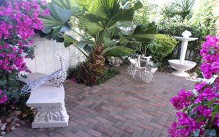 2 Bedroom Townhouse in Bellevue