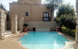 2 Bedroom Apartment in Pineslopes