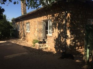 1 Bedroom Garden Cottage in Talboton