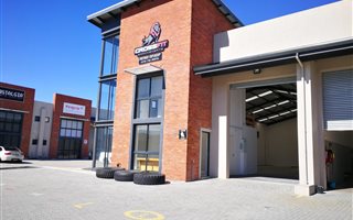 307 m² Industrial space in Brackenfell Central