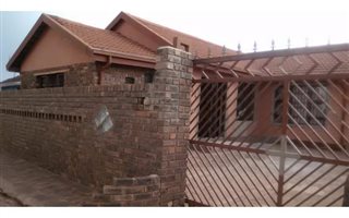 3 Bedroom House in Sebokeng Zone 6