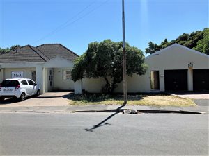 10 Bedroom House in Kempenville