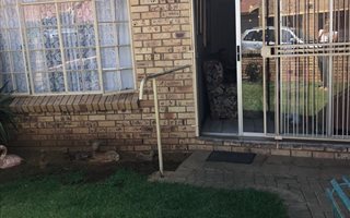 2 Bedroom Townhouse in Minerva Gardens