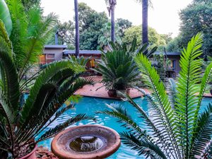 4 Bed House in Lynnwood Park