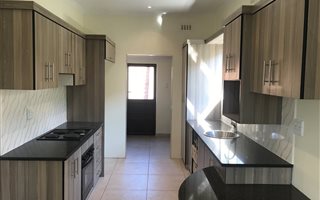 3 Bedroom House in Prestbury