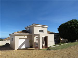 2 Bed Townhouse in Onrus