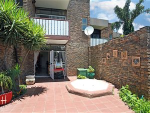 3 Bed House in Edelweiss
