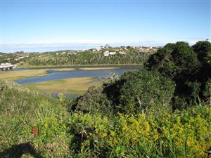 950 m² Land available in Kenton-on-Sea