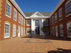 229 m² Office Space in Bryanston