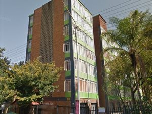 1.5 Bed Apartment in Arcadia