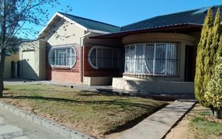 4 Bedroom House in Touws Rivier