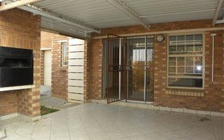 2 Bedroom Townhouse in Tijger Valley and surrounds
