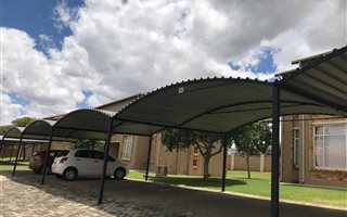 2 Bedroom Apartment in Honeydew