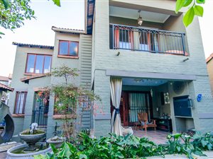 3 Bed Cluster in Bloubosrand