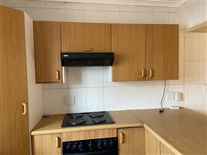 3 Bed Townhouse in Die Hoewes