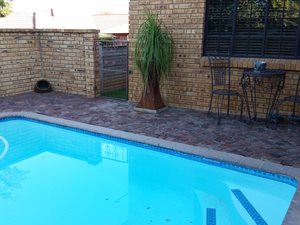 3 Bed House in Azaleapark