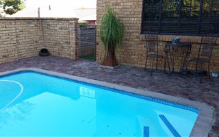 3 Bedroom House in Azaleapark