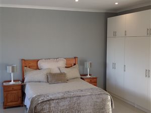 1 Bed Garden Cottage in Savoy Estate