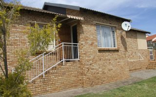3 Bedroom House in Cashan