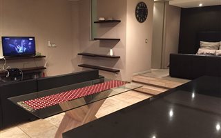 1 Bedroom Apartment in Newtown