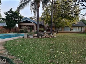 7 Bed House in Brummeria