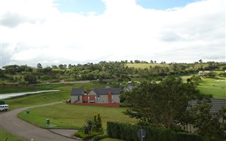 1060 m² Land available in Cotswold Downs Estate