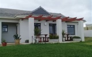 3 Bedroom House in Kidds Beach