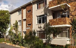 2 Bedroom Apartment in Bergvliet