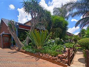 4 Bed House in Florida Hills