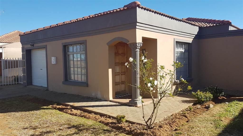 3 Bed House To Rent In Bloemfontein Rr2353329 Private