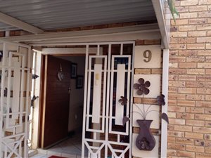 3 Bed Townhouse in Rangeview