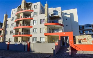 2 Bedroom Apartment in Strand South