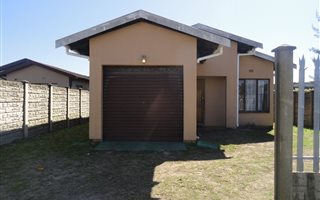 3 Bedroom House in Aquadene