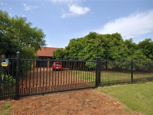 3 Bed House in The Orchards