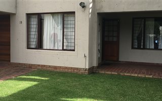 2 Bedroom Apartment in Bryanston East